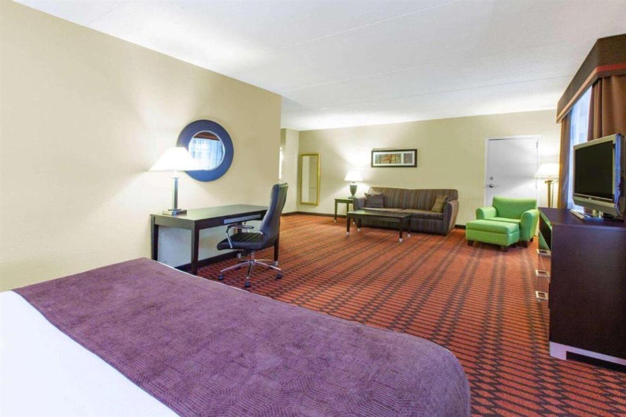 Baymont By Wyndham Harrisburg